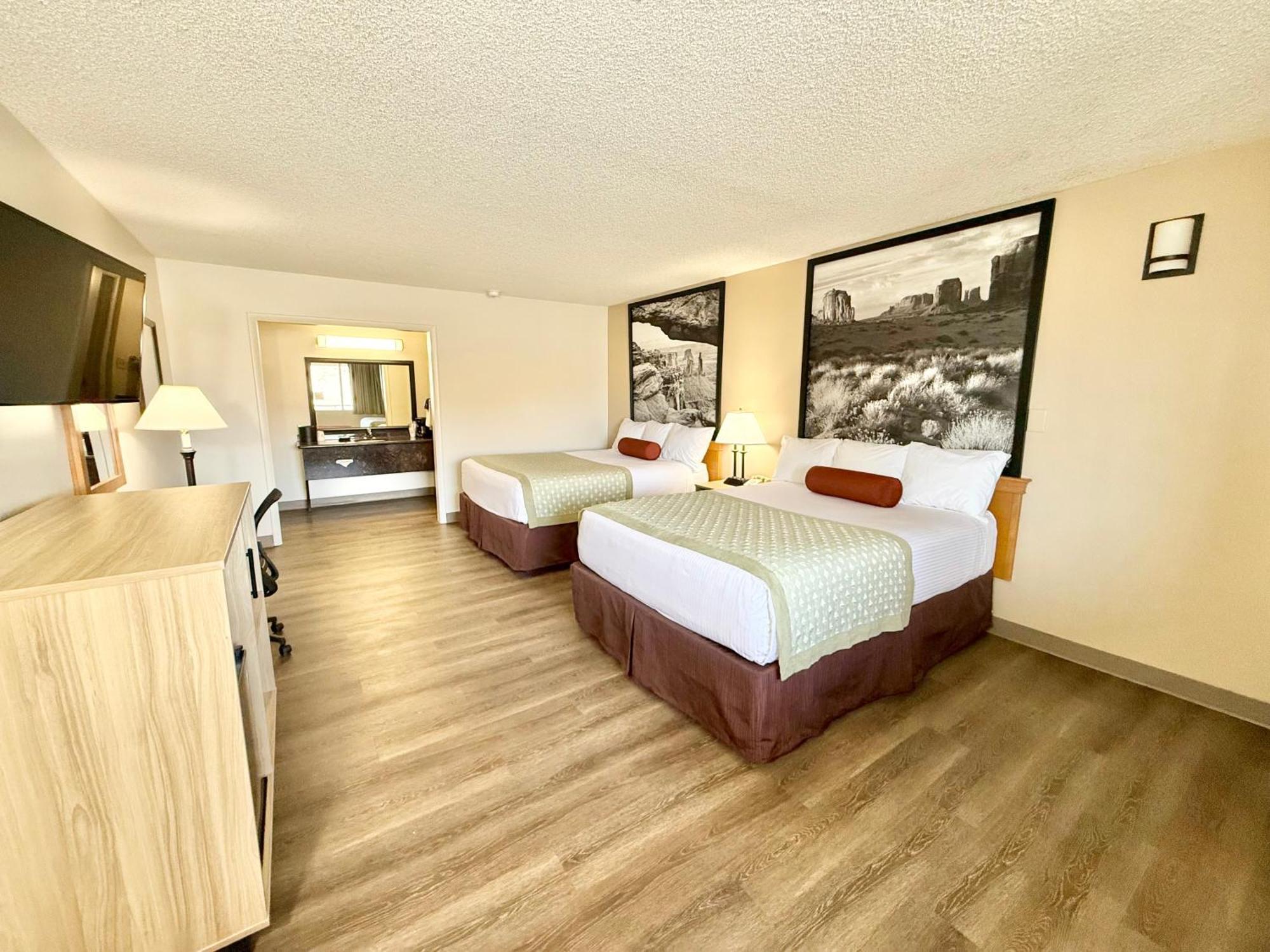 Super 8 By Wyndham Salina/Scenic Hills Area Exterior foto