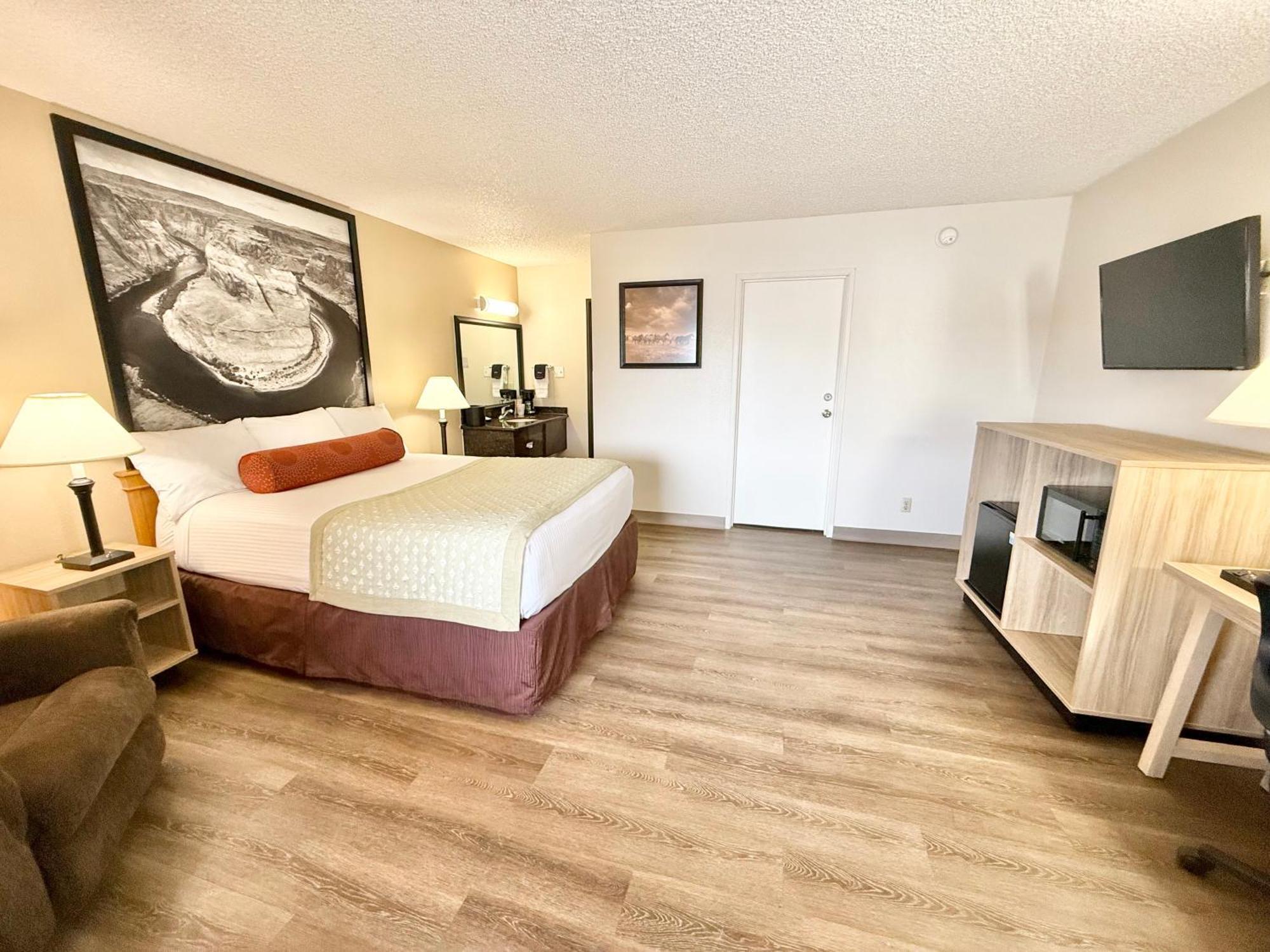 Super 8 By Wyndham Salina/Scenic Hills Area Exterior foto