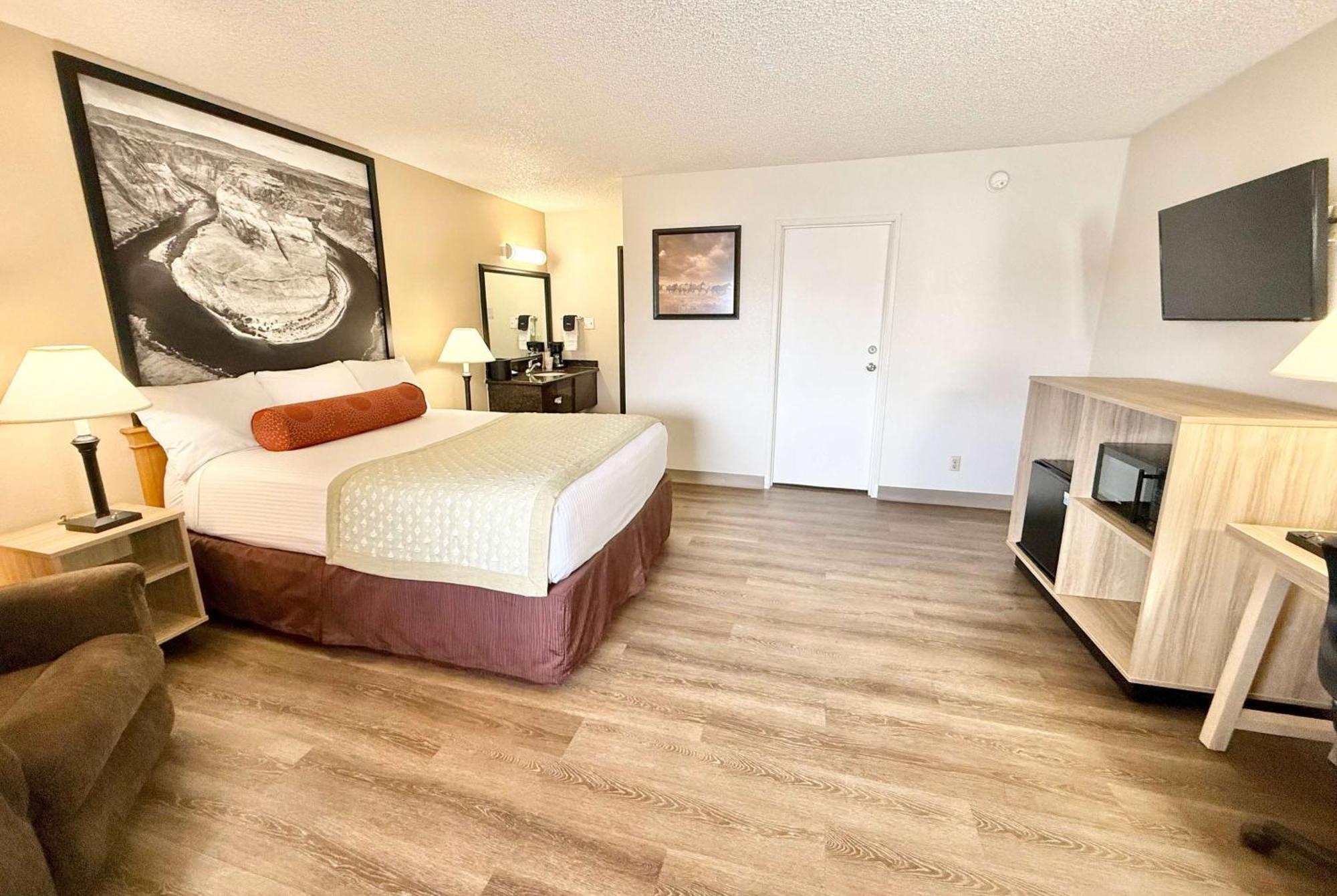 Super 8 By Wyndham Salina/Scenic Hills Area Exterior foto